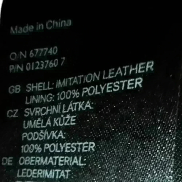 DIVIDED Faux Leather Crossbody Messenger Bag Multi Compartment and Pockets - Picture 8 of 14